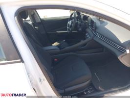 Hyundai Elantra 2025 2