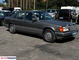 Mercedes W-124 1990 2.3 132 KM