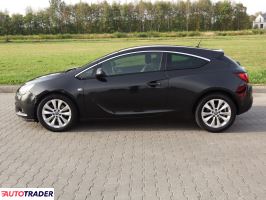 Opel Astra 2011 2.0 162 KM