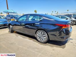 Nissan Altima 2025 2