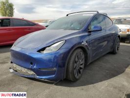 Tesla Model Y - zobacz ofertę