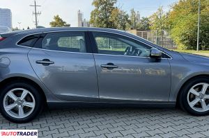 Volvo V40 2014 1.6 114 KM