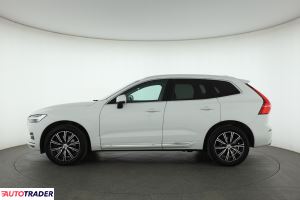 Volvo XC60 2021 2.0 194 KM