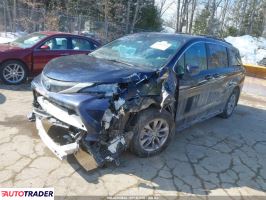 Toyota Sienna 2025 2