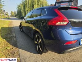 Volvo V40 2015 2.0 120 KM