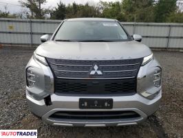 Mitsubishi Outlander 2024 2