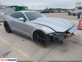 Ford Mustang 2022 5