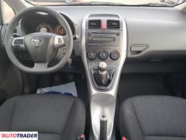 Toyota Auris 2012 1.4 90 KM