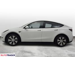 Tesla Model Y 2023 299 KM