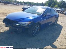 Lexus ES 2021 3