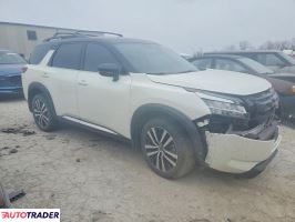 Nissan Pathfinder 2024 3