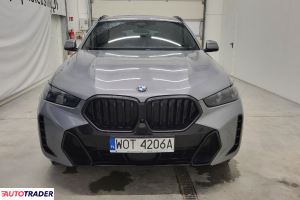 BMW X6 2023 3.0 285 KM