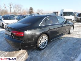 Audi A8 2016 4.1 385 KM