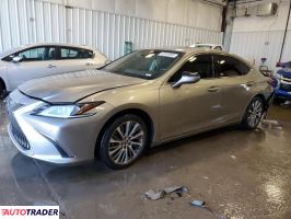 Lexus ES 2019 3