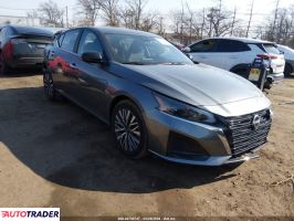 Nissan Altima 2025 2
