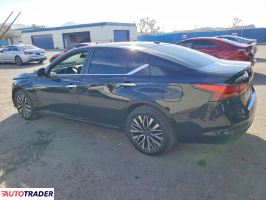 Nissan Altima 2025 2