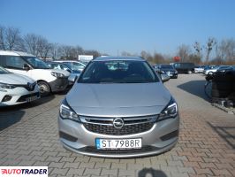 Opel Astra 2017 1.6 110 KM