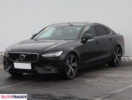 Volvo S90 2017 2.0 305 KM