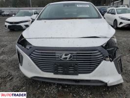 Hyundai IONIQ Hybrid 2019 1
