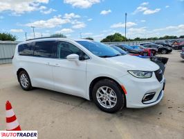 Chrysler Pacifica 2022 3