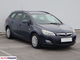 Opel Astra - zobacz ofertę