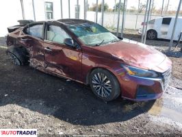 Nissan Altima - zobacz ofertę