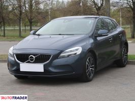 Volvo V40 2019 2.0 147 KM