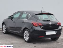 Opel Astra 2011 1.6 113 KM