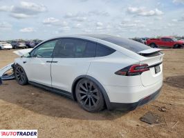 Tesla Model X 2022