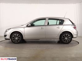Opel Astra 2012 1.6 113 KM