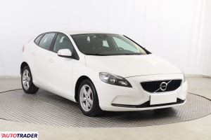Volvo V40 2018 2.0 147 KM