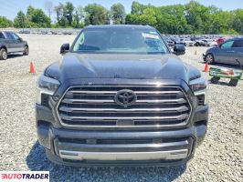 Toyota Sequoia 2024 3