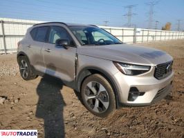 Volvo XC40 2024 2