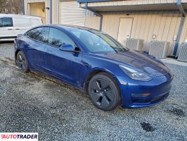 Tesla Model 3 2022