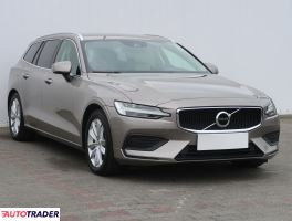 Volvo V60 2018 2.0 147 KM