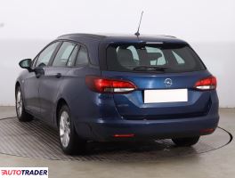 Opel Astra 2019 1.2 108 KM