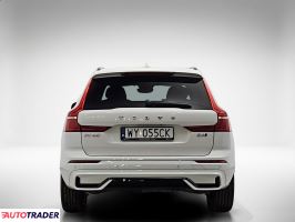 Volvo XC60 2022 2.0 197 KM