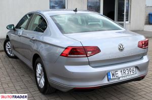 Volkswagen Passat 2020 2.0 150 KM