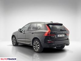 Volvo XC60 2022 2.0 197 KM