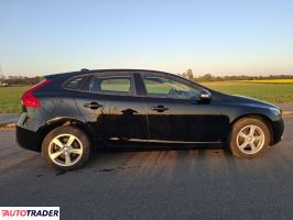Volvo V40 2017 2.0 120 KM Volvo V40 2017 2.0 120 KM