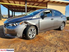 Nissan Versa - zobacz ofertę