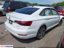 Volkswagen Jetta 2021 1
