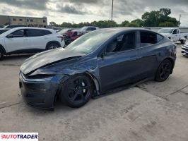 Tesla Model Y 2026