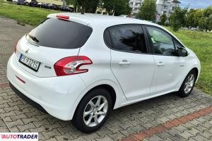 Peugeot 208 2014 1.2 82 KM Peugeot 208 2014 1.2 82 KM