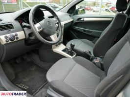 Opel Astra 2007 1.6 115 KM