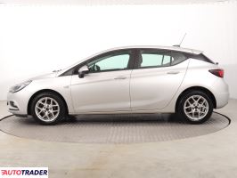 Opel Astra 2018 1.4 123 KM