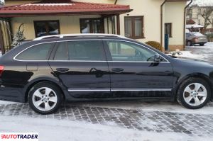 Skoda Superb 2012 1.6 105 KM