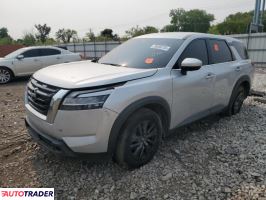 Nissan Pathfinder 2022 3