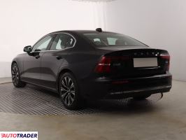 Volvo S60 2023 2.0 194 KM