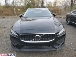 Volvo V60 2025 2